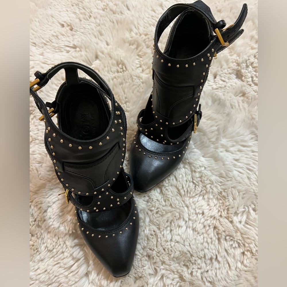 Alexander McQueen 37.5
